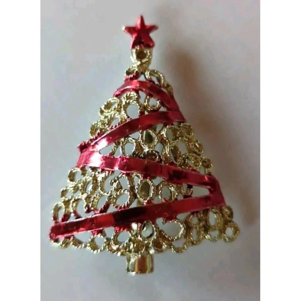 Vintage Christmas  Holiday Retro Brooch Pin Very Pretty